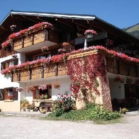 3 Pieces, 6 Pers, Animaux Admis, Parking Châtel